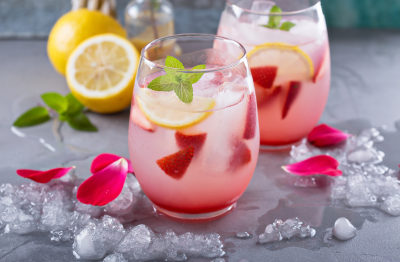 Strawberry Rosé (With Simply Cocktails)