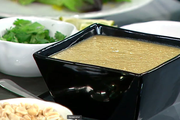 Slow Cooker Cauliflower Soup with Thai Red Curry