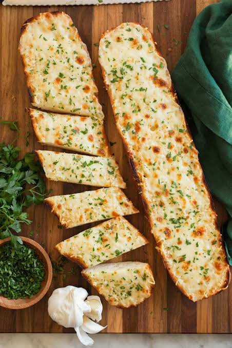Gourmet to go: REAL BUTTER Garlic Bread