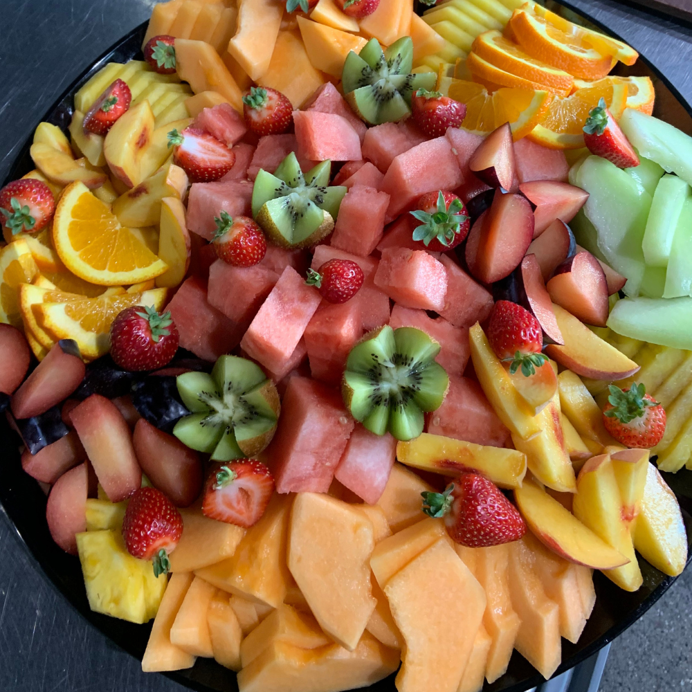 Well Seasoned Gourmet to Go : Freshly Cut Seasonal Fruit Platter