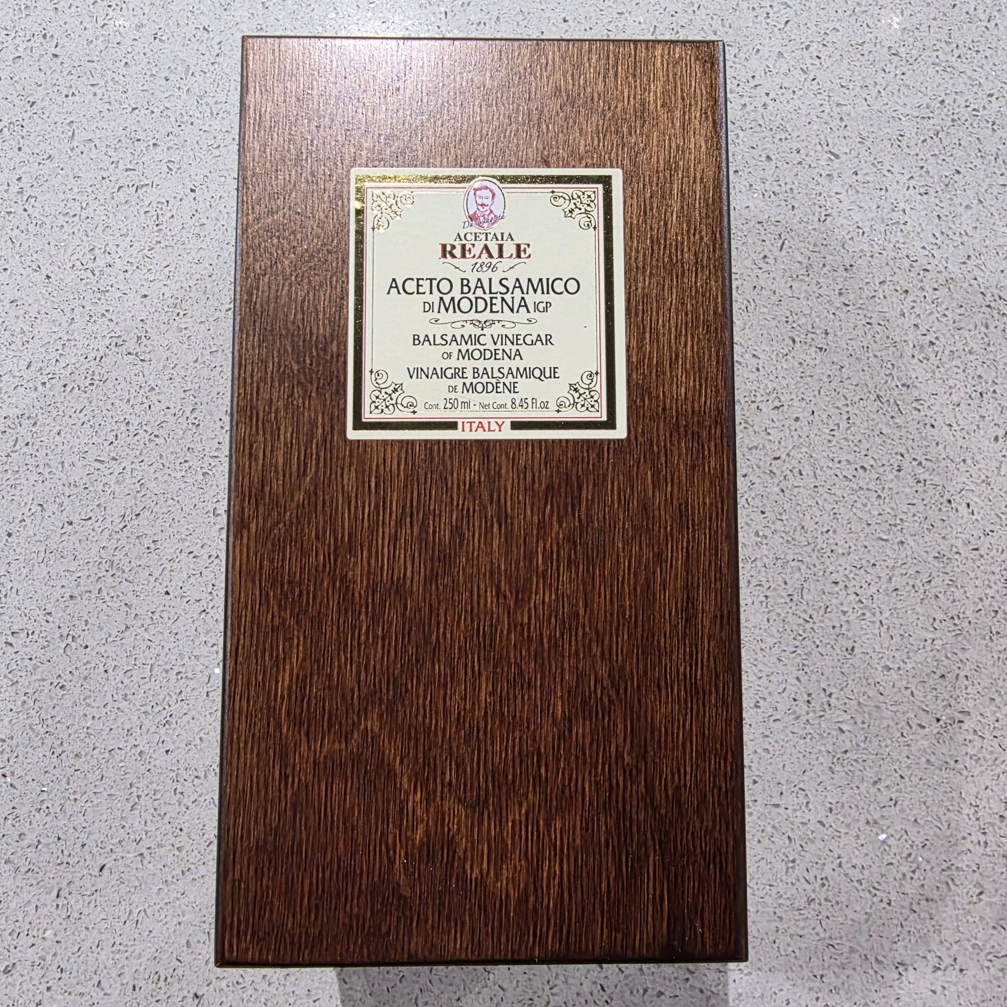 Acetaia Reale Balsamic Vinegar of Modena Serie 10 in Wood Box 250ml