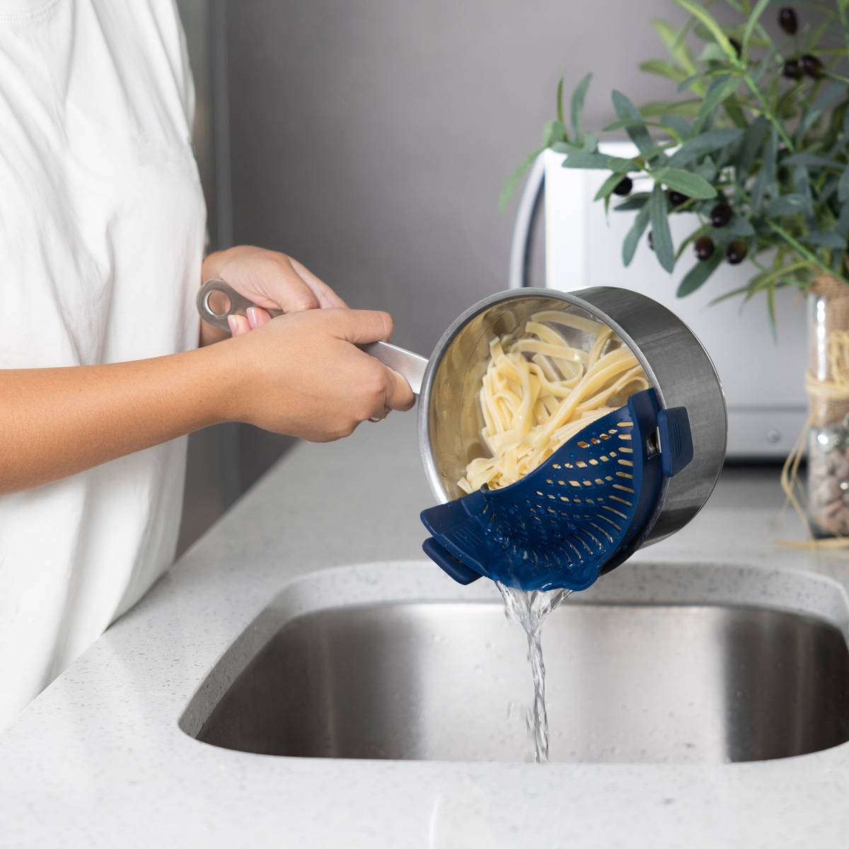 Fox Run Silicone Pot Strainer